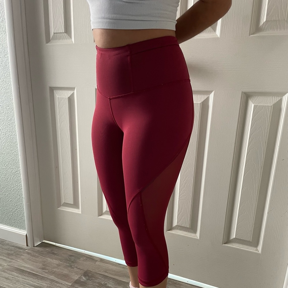 Lululemon capris size 2